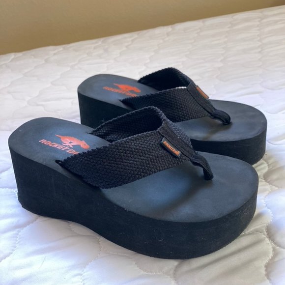 rocket dog platform flip flops